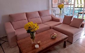 Coty'S Beach, Habitaciones En Casa Compartida