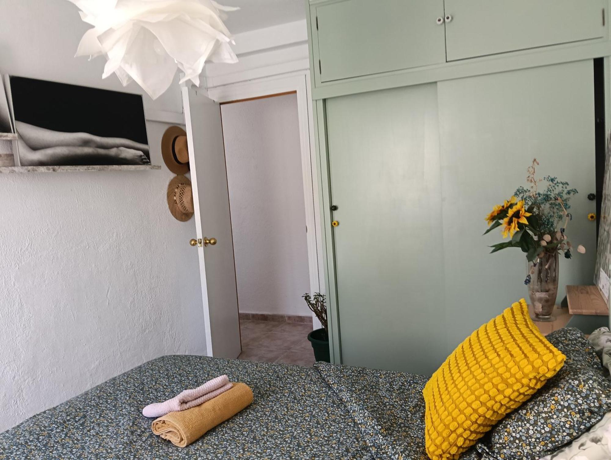 Coty'S Beach, Habitaciones En Casa Compartida Benalmádena Eksteriør billede